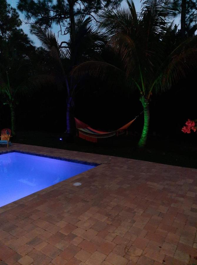 Private Tropical Paradise Guesthouse! Loxahatchee Екстериор снимка